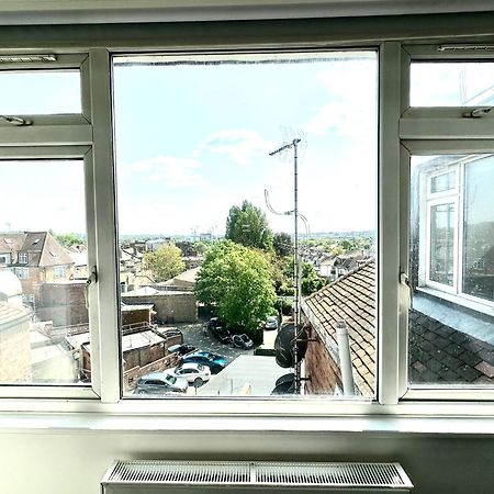 Stylish Modern, Private Apartment,15 Mins To Central London Hendon Exterior photo