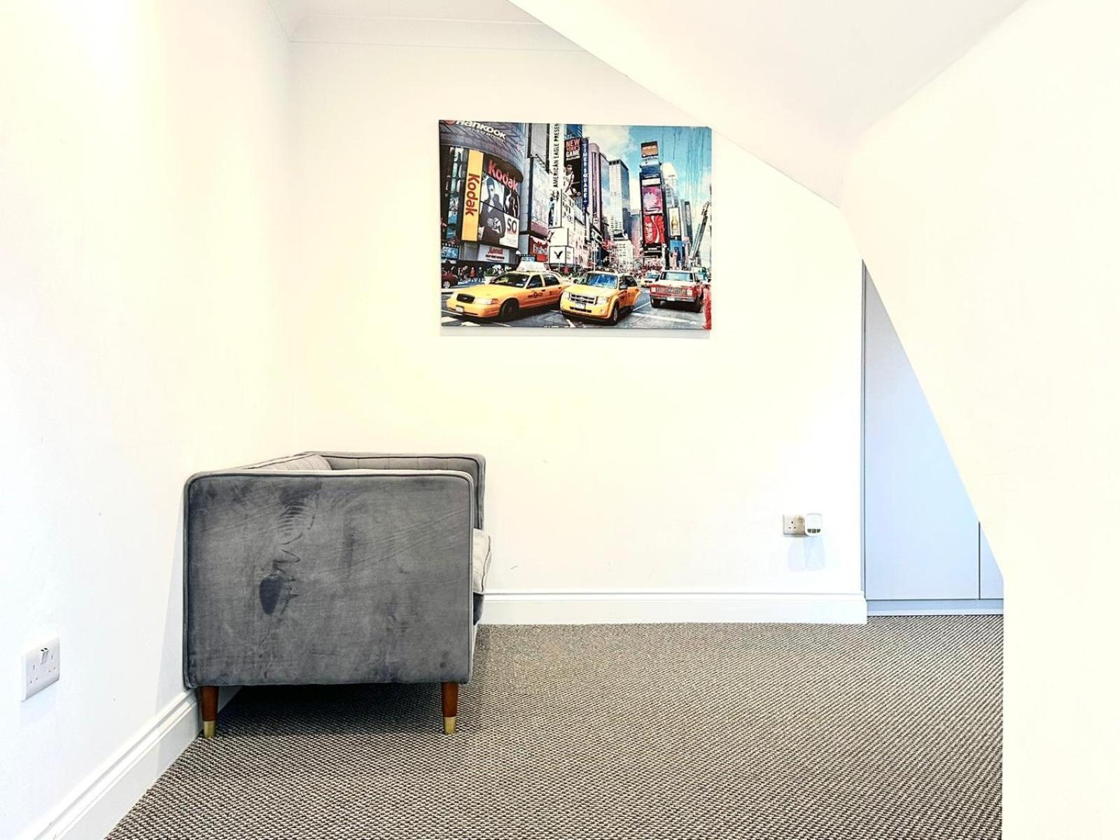 Stylish Modern, Private Apartment,15 Mins To Central London Hendon Exterior photo