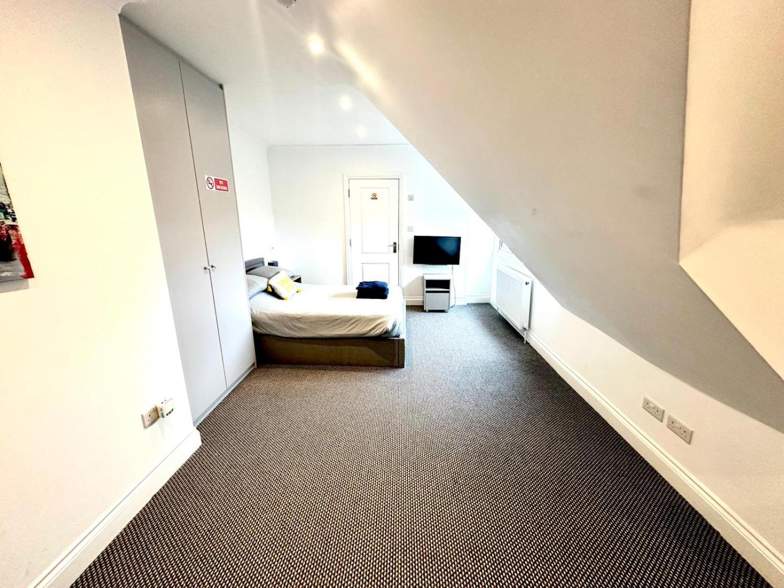 Stylish Modern, Private Apartment,15 Mins To Central London Hendon Exterior photo