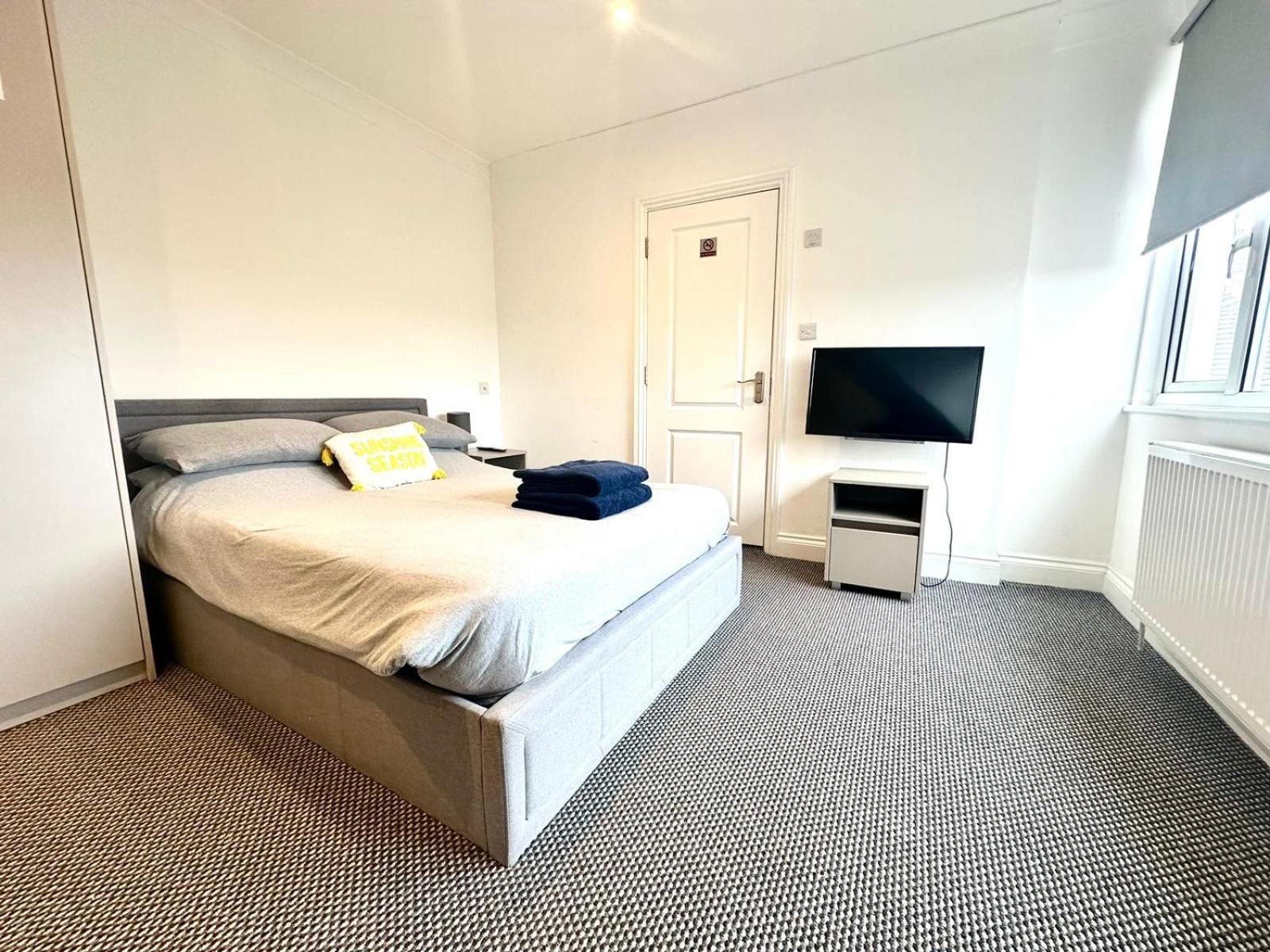 Stylish Modern, Private Apartment,15 Mins To Central London Hendon Exterior photo