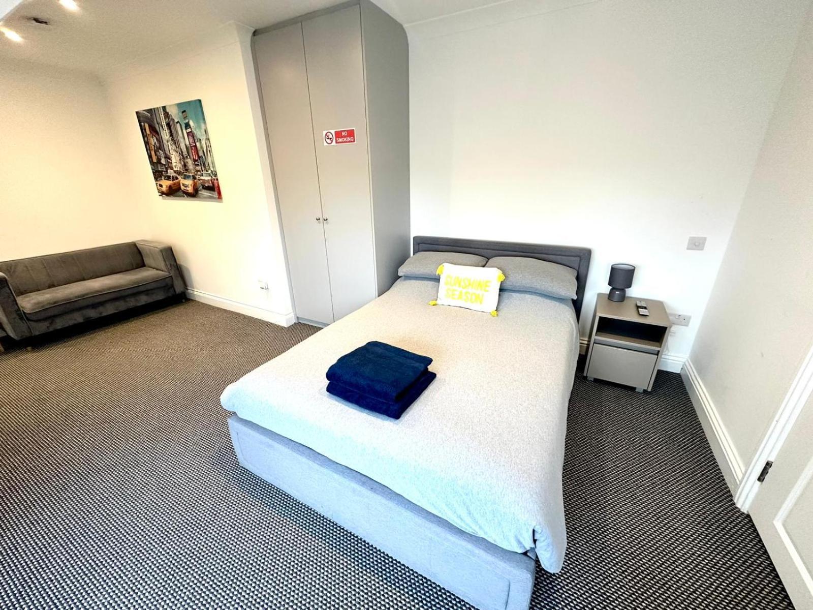 Stylish Modern, Private Apartment,15 Mins To Central London Hendon Exterior photo